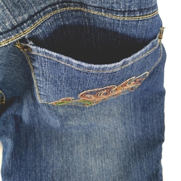 Neeso Women's / Jr's 13 Mid Embroidered Blue Jeans - Picture 14 of 14